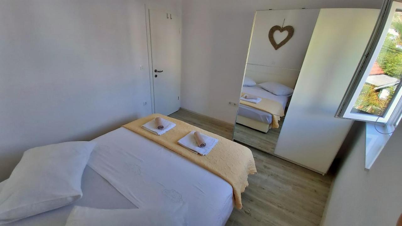 Apartments Zorica Дуче Экстерьер фото